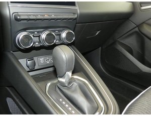 
										RENAULT CLIO 1.6 TCE 140CV ZEN E-TECH HIBRIDO EDC AUTO full									