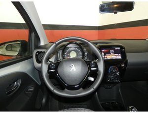 
										PEUGEOT 108 TOP 1.0 VTI 72CV ALLURE full									