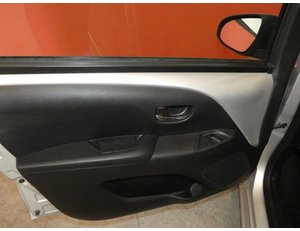 
										PEUGEOT 108 TOP 1.0 VTI 72CV ALLURE full									
