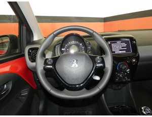 
										PEUGEOT 108 TOP 1.0 VTI 72CV ALLURE full									