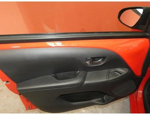 
										PEUGEOT 108 TOP 1.0 VTI 72CV ALLURE full									