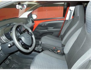 
										PEUGEOT 108 TOP 1.0 VTI 72CV ALLURE full									