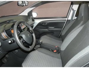 
										PEUGEOT 108 TOP 1.0 VTI 72CV ALLURE full									