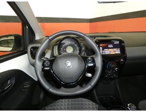 
										PEUGEOT 108 TOP 1.0 VTI 72CV ALLURE full									