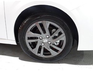 
										PEUGEOT 208 1.2 PURETECH 100CV ACTIVE PACK full									