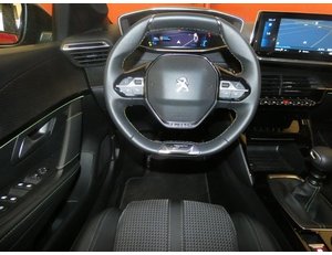 
										PEUGEOT 208 1.2 PURETECH 100CV GT PACK full									