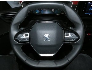 
										PEUGEOT 208 1.2 PURETECH 100CV ALLURE PACK EAT8 full									