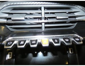 
										PEUGEOT 208 1.2 PURETECH 100CV ALLURE PACK EAT8 full									