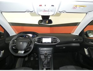 
										PEUGEOT 308 1.2 PURETECH 110CV ALLURE PACK full									