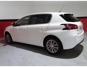
										PEUGEOT 308 1.2 PURETECH 110CV ALLURE PACK full									