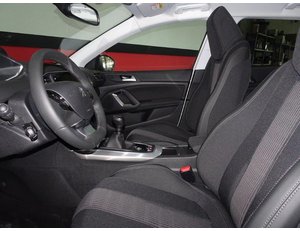 
										PEUGEOT 308 1.2 PURETECH 110CV ALLURE PACK full									