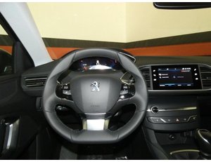 
										PEUGEOT 308 1.2 PURETECH 110CV ALLURE PACK full									