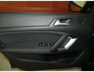 
										PEUGEOT 308 1.2 PURETECH 110CV ALLURE PACK full									