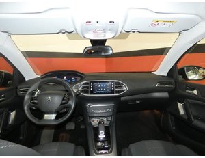 
										PEUGEOT 308 1.2 PURETECH 130CV ALLURE PACK EAT8 full									