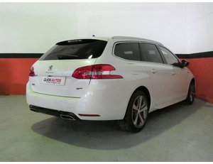 
										PEUGEOT 308 SW 1.2 PURETECH 130CV GT PACK + TECHO full									