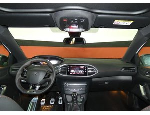 
										PEUGEOT 308 SW 1.2 PURETECH 130CV GT PACK + TECHO full									