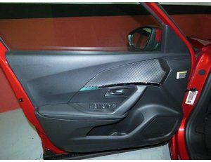 
										PEUGEOT 2008 1.2 PURETECH 100CV ALLURE PACK full									