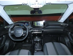 
										PEUGEOT 2008 1.2 PURETECH 100CV ALLURE PACK full									