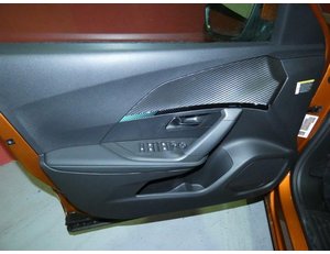 
										PEUGEOT 2008 1.2 PURETECH 130CV ALLURE PACK EAT8 full									