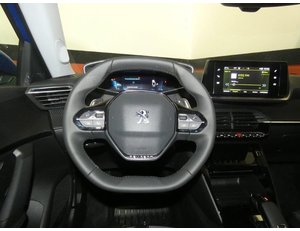 
										PEUGEOT 2008 1.2 PURETECH 130CV ALLURE PACK EAT8 full									