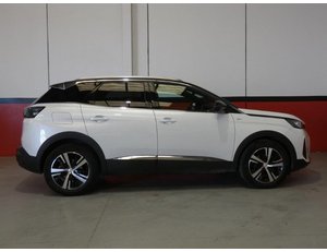 
										PEUGEOT 3008 1.5 BLUEHDI 130CV GT PACK full									
