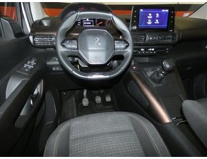 
										PEUGEOT RIFTER LONG 1.5 BLUEHDI 130CV GT full									