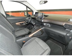 
										PEUGEOT RIFTER LONG 1.5 BLUEHDI 130CV GT full									
