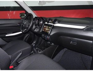 
										SUZUKI SWIFT 1.2 83CV GLE HYBRID full									