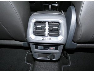 
										VOLKSWAGEN TIGUAN 2.0 TDI 150CV R-LINE DSG full									