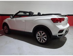 
										VOLKSWAGEN T-ROC CABRIO 1.5 TSI 150CV STYLE DSG full									