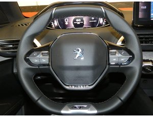 
										PEUGEOT 5008 1.5 BLUEHDI 130CV GT 5+2 full									
