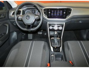 
										VOLKSWAGEN T-ROC 1.5 TSI 150CV ADVANCE DSG full									