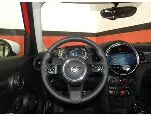 
										MINI MINI COOPER 1.5 136CV AUTOM. full									