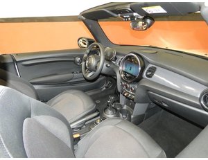 
										MINI MINI COOPER CABRIO 1.5 136CV AUTOM. full									