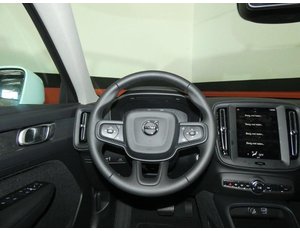 
										VOLVO XC40 1.5 129CV T2 MOMENTUM CORE AUTO full									