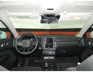 
										VOLVO XC40 1.5 129CV T2 MOMENTUM CORE AUTO full									