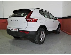 
										VOLVO XC40 1.5 163CV T3 MOMENTUM CORE full									