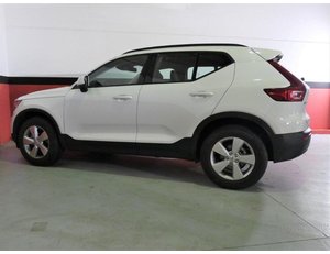
										VOLVO XC40 1.5 163CV T3 MOMENTUM CORE full									