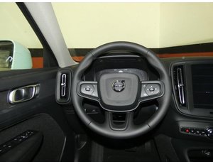 
										VOLVO XC40 1.5 163CV T3 MOMENTUM CORE full									