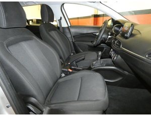 
										FIAT TIPO 1.3 MJET 95CV SW MIRROR 5P full									