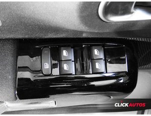 
										CITROEN C3 1.2 PURETECH 110CV SHINE full									