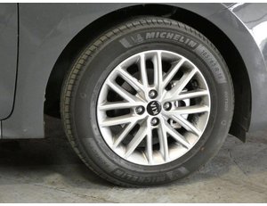 
										KIA RIO 1.2 DPI 84CV CONCEPT full									