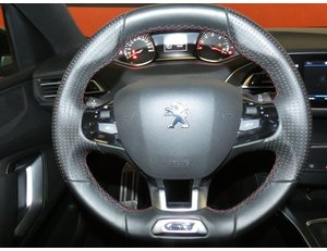 
										PEUGEOT 308 1.5 BLUEHDI 130CV GT full									