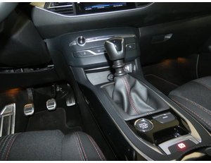 
										PEUGEOT 308 1.5 BLUEHDI 130CV GT full									