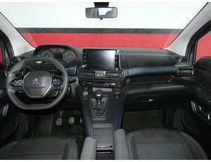 
										PEUGEOT RIFTER 1.2 PURETECH 110CV ALLURE full									