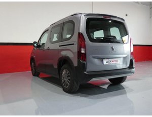 
										PEUGEOT RIFTER 1.2 PURETECH 110CV ALLURE full									