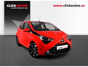 
										TOYOTA AYGO 1.0 70CV X-PLAY full									