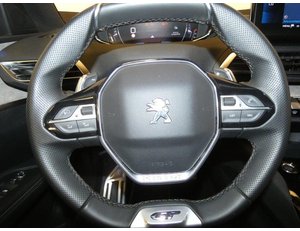 
										PEUGEOT 5008 1.5 BLUEHDI 130CV GT EAT8 full									