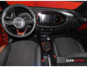 
										TOYOTA AYGO X CROSS 1.0 72CV TRENDY full									