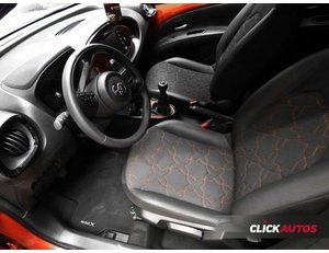 
										TOYOTA AYGO X CROSS 1.0 72CV TRENDY full									